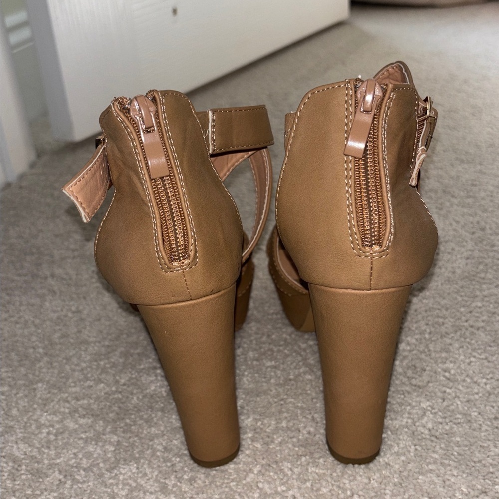 Top Moda Tan Heels - Picture 4 of 5
